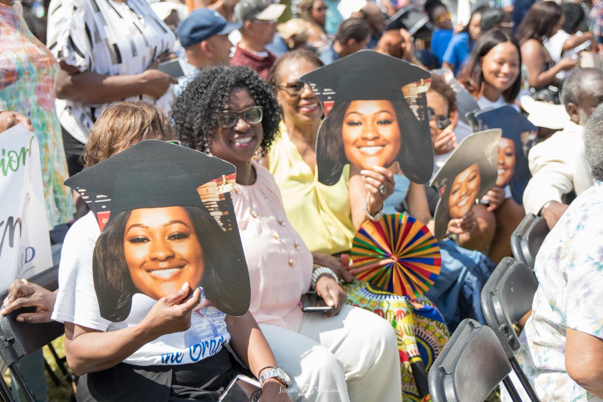 du1869's tweet photo. Happy Mother's Day to all the moms! Always supportive, loving and faithful! Still in the afterglow of an epic 82nd #MyDU Commencement and remembering this day would not be possible without you mom! #DillardGrad18 #MyDUmoms @BleuPrideRising @GeauxDU @LawlessChapel @DURegistrar https://t.co/IWPgUmToI4