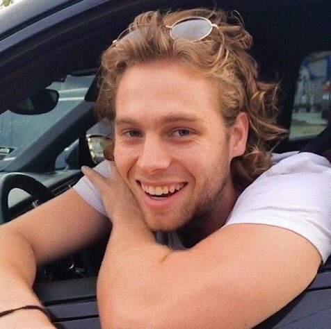 LukeHPoland's tweet photo. 📷 | Nowe zdjęcia Luke'a. https://t.co/cBRcqvTFX8