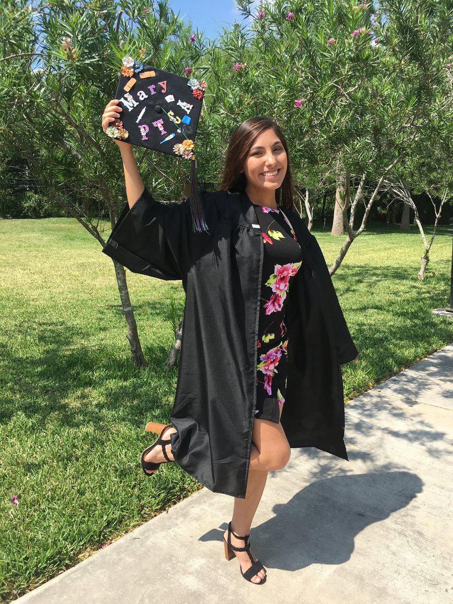 MaryJoOrtiz1's tweet photo. One step closer to my dream! Future RNπ©π»ββοΈ #STCGrads #grad2018 https://t.co/xX0W41OHgr