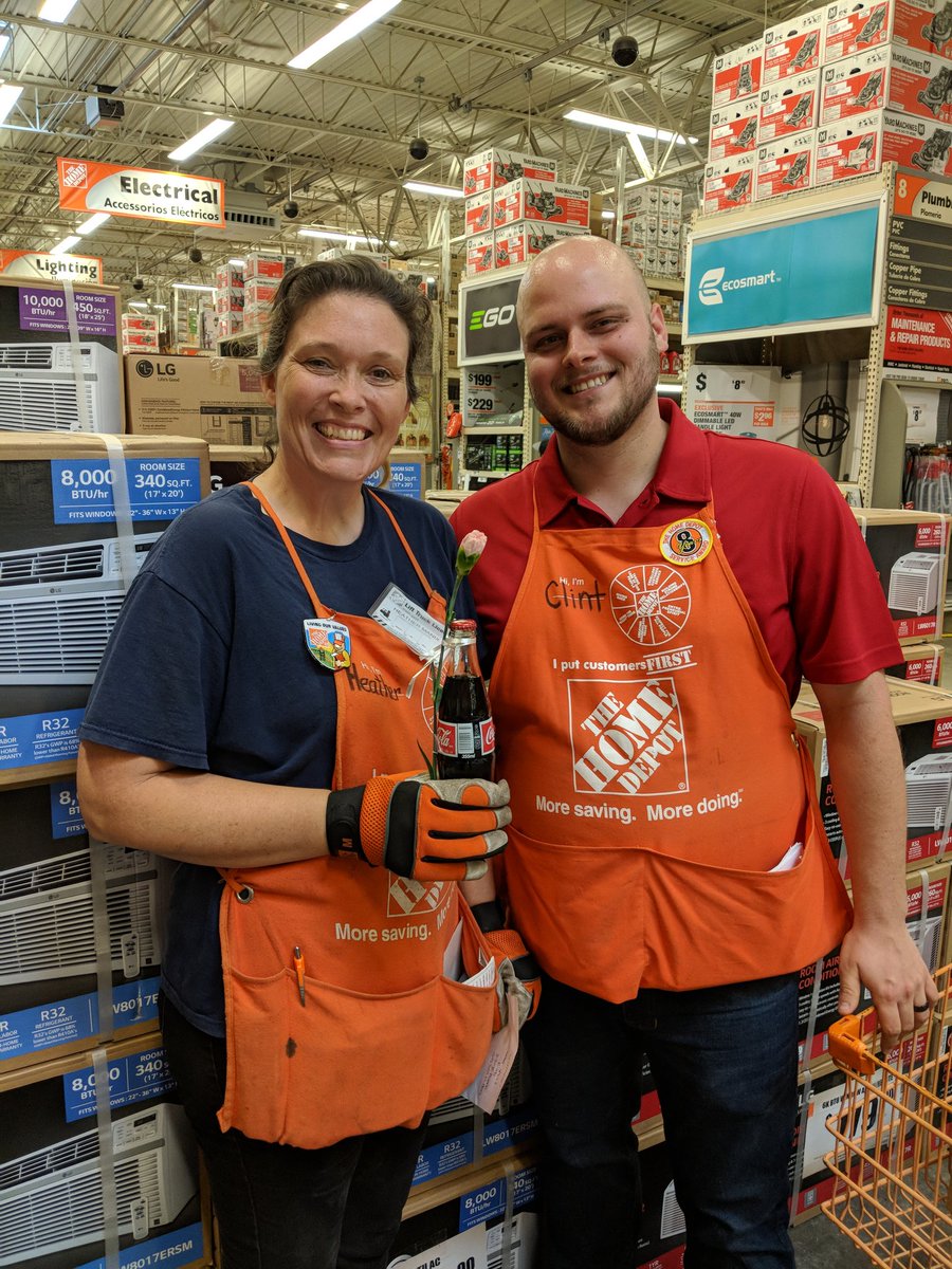 ClintonFortier's tweet photo. Celebrating Mother's Day with all the wonderful Mother's at the Seguin Home Depot. @Megan_Nunez1 @bsb823 @k_pmore @SeguinHD @8437_specialty @jameschur @ClintonFortier https://t.co/Z0ehPEmuT4
