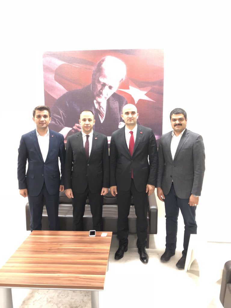 fuatyozbatiran's tweet photo. Sayın Genel Başkanımız Olcay Kılavuz Beyefendiyi Gazi şehrimizden Başkente uğurladık. https://t.co/itAYqJzWdh
