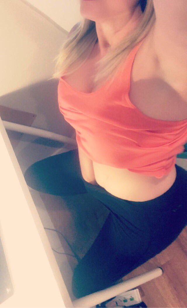 FrenchyD's tweet photo. Want me? Dm #findomaddict https://t.co/3ZrCxy6diJ