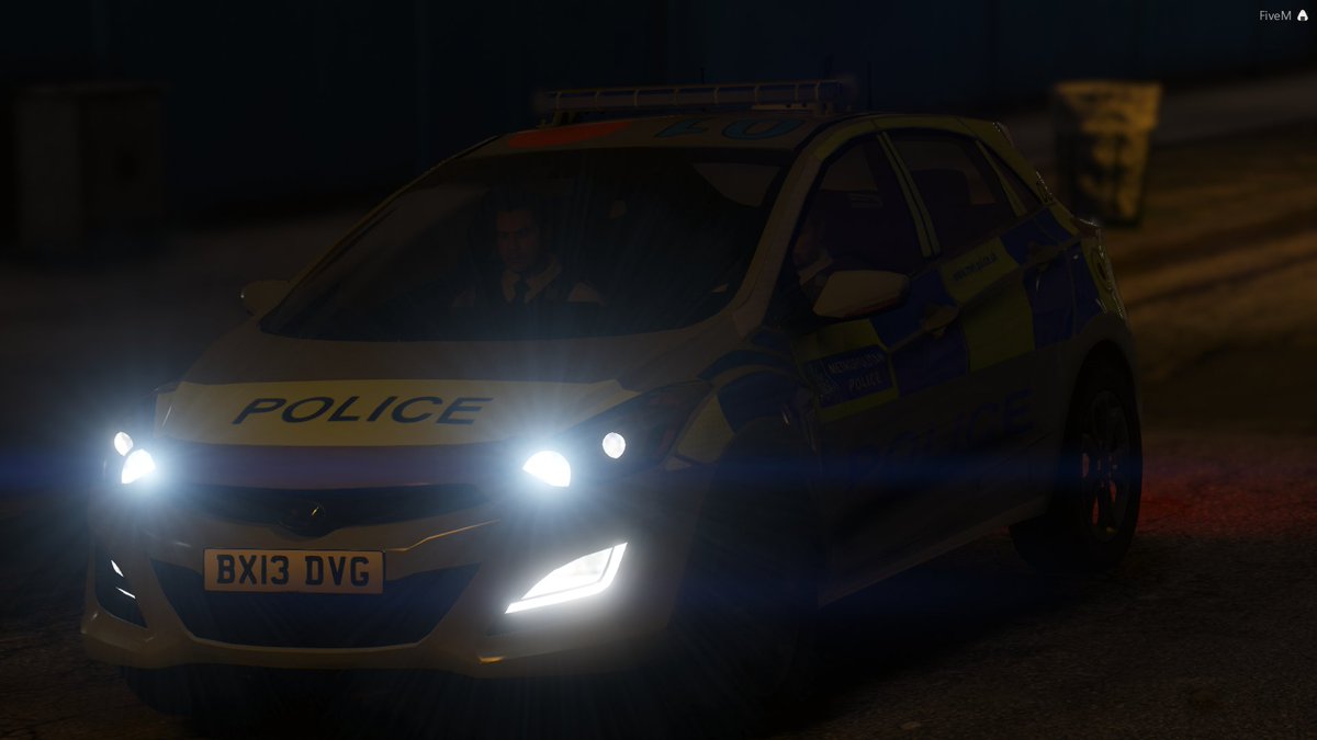 999RP_Helks's tweet photo. Fantastic patrol today with @_MaxBrooke out in CW 23 the Hyundai i30. 
Dealt with a lot of burglaries and smaller crimes on this busy Sunday. https://t.co/8JmxMJHDhv
