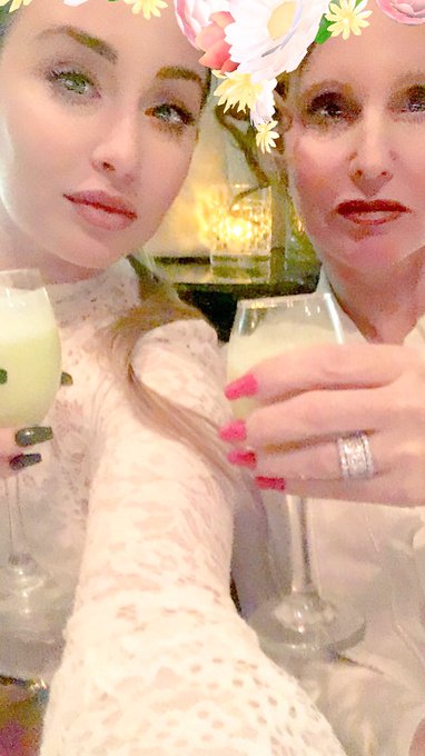 Happy Mother&rsquo;s Day to my rock and best friend!! Also to all the Mommys out there!! https://t.co/Dv5e<a href="/tag/blondie"class="tags"><span>#blondie</span></a><a href="/tag/whitepanties"class="tags"><span>#whitepanties</span></a>