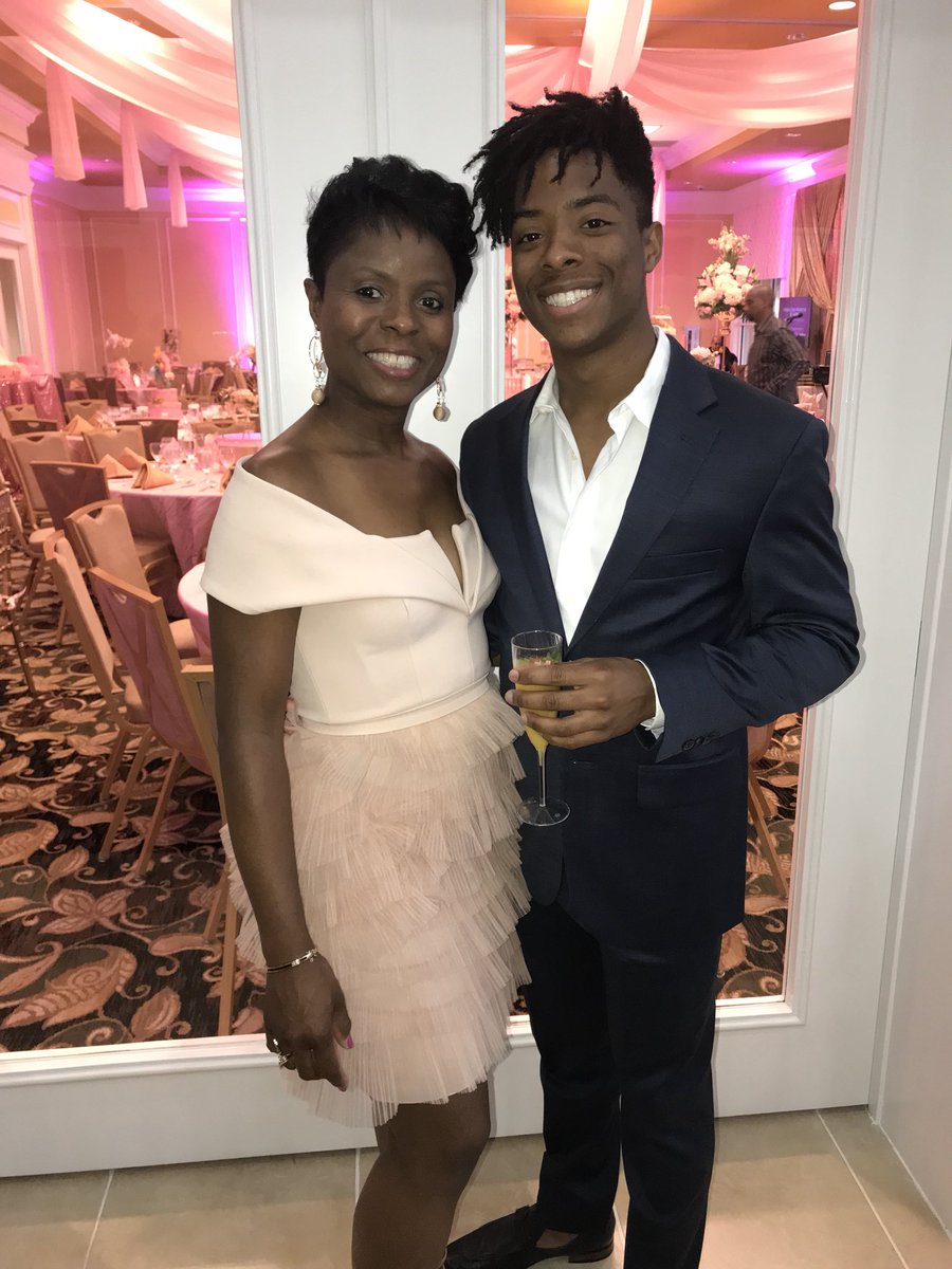 StanDess's tweet photo. We cute #MommaDay https://t.co/CRu2Yhqhig