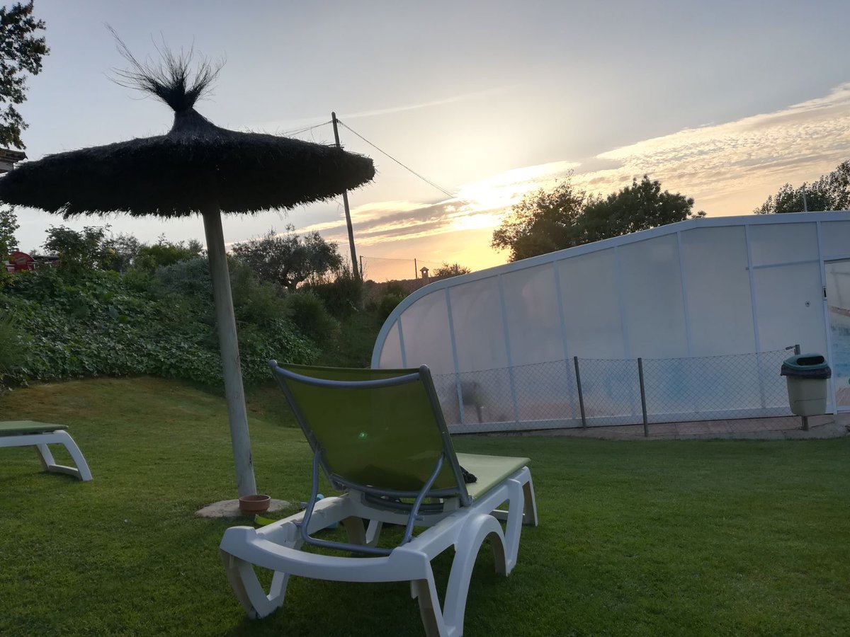 PEDROMR28's tweet photo. Gran estreno de la casa con ruedas de la familia #Triple28 . Precioso entorno el P.N. Cabañeros y camping también muy bueno. #PerfectWeekend @blanquiferv https://t.co/cduOKlhGXJ