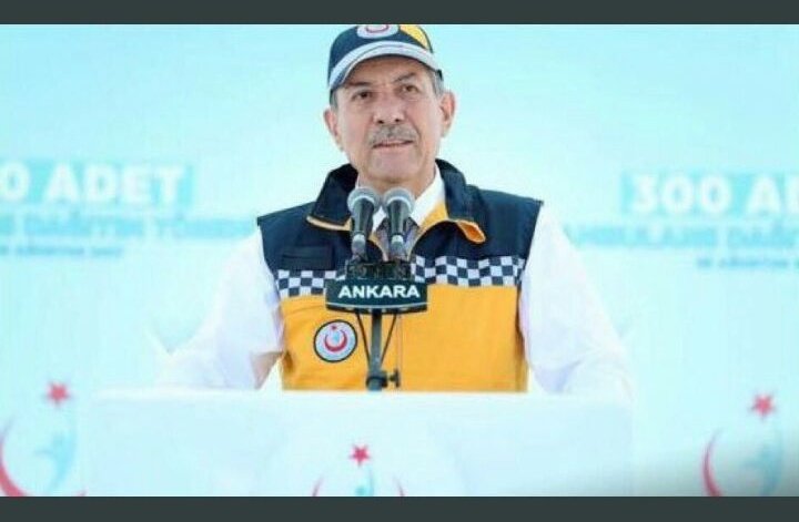 Honig68's tweet photo. Paramedik5bin Kadroistiyorr

Sayın devlet büyüklerimiz sayın Demircan şu giymiş bulunduğun formanın hakkını lütfen verin artık  🚑🚑🚑🚑 @Dr_Demircan @RT_Erdogan https://t.co/8SIaqrUrvW