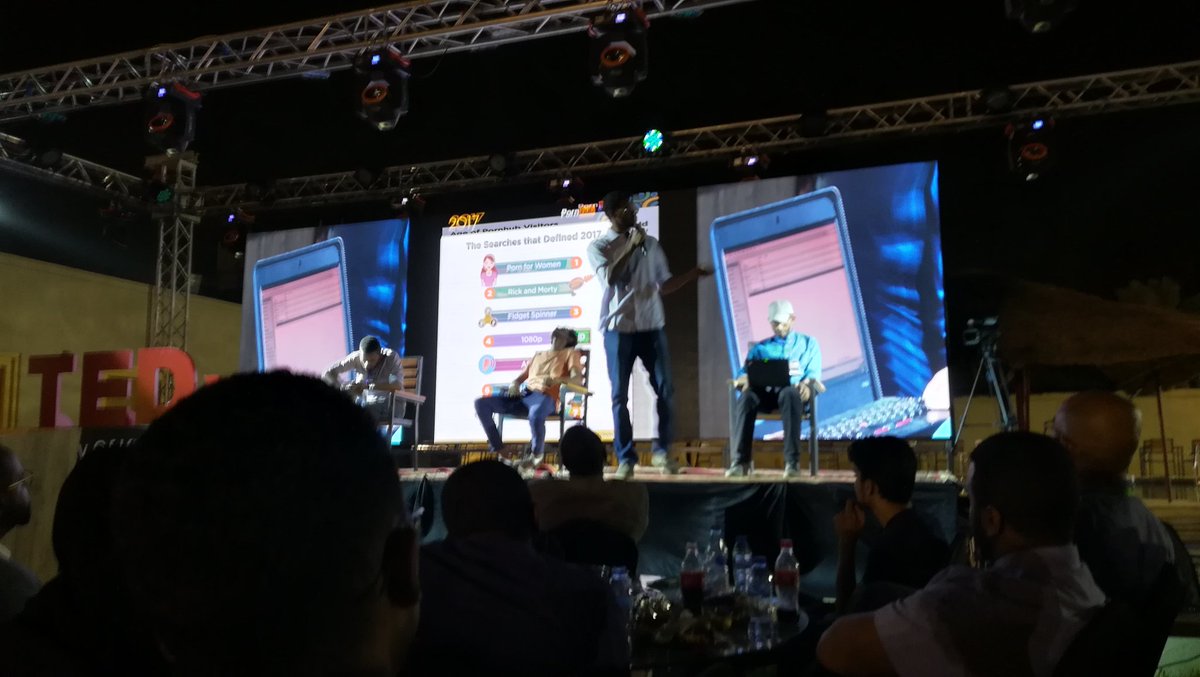 YahyaSomali's tweet photo. It was wonderful night. 
#TEDxUofK2018 https://t.co/PdZ5qrzlFC