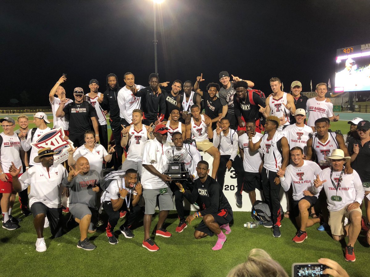 CoachJonMurray's tweet photo. Great Big 12 win for the men! #fearlesschampions https://t.co/uaYlUw9wA2