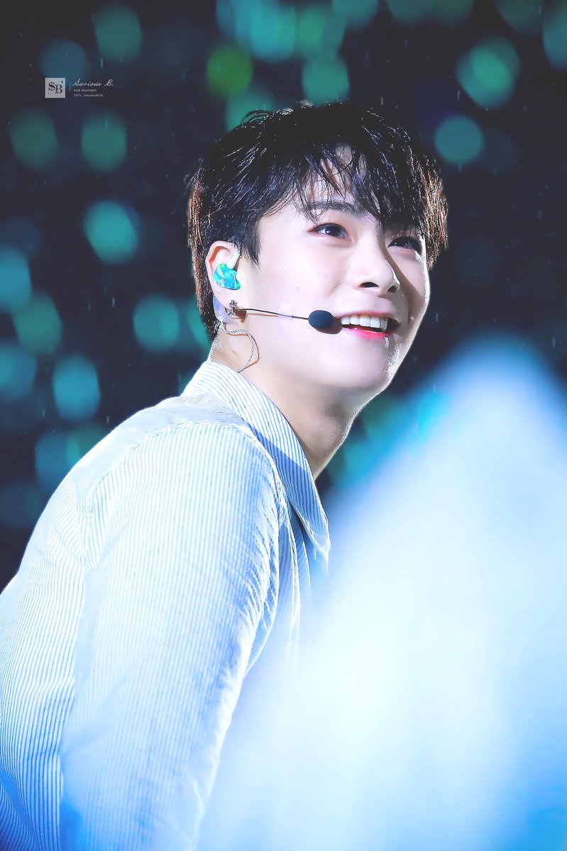 SeriousB126's tweet photo. 180512 2018 드림콘서트 
ㅋㅑ❤❤❤
#아스트로 #ASTRO #문빈 #MOONBIN #셀이비니 @offclASTRO https://t.co/THrC7GvP7c