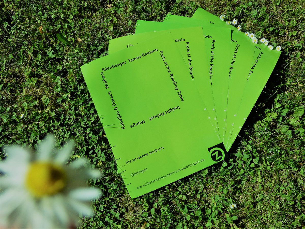 LitZentrumGoe's tweet photo. So darf das Wetter ruhig bleiben. Beim sommerlichen Flanieren habt ihr sicherlich schon unser neues Plakat entdeckt, oder?
#Sonne #Sommerprogramm #Literatur #fastSommer #Vorfreude #Lesung https://t.co/vNV6D6ZhC3