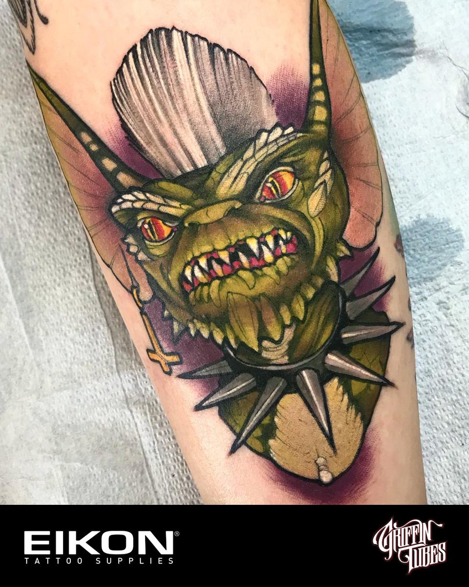 Eikon_Device's tweet photo. Don't feed this tattoo after midnight! By @therichwren.
.
#GriffinTubes #tattoosupplies #tattooartists #tattoos https://t.co/Qdst53z0hE