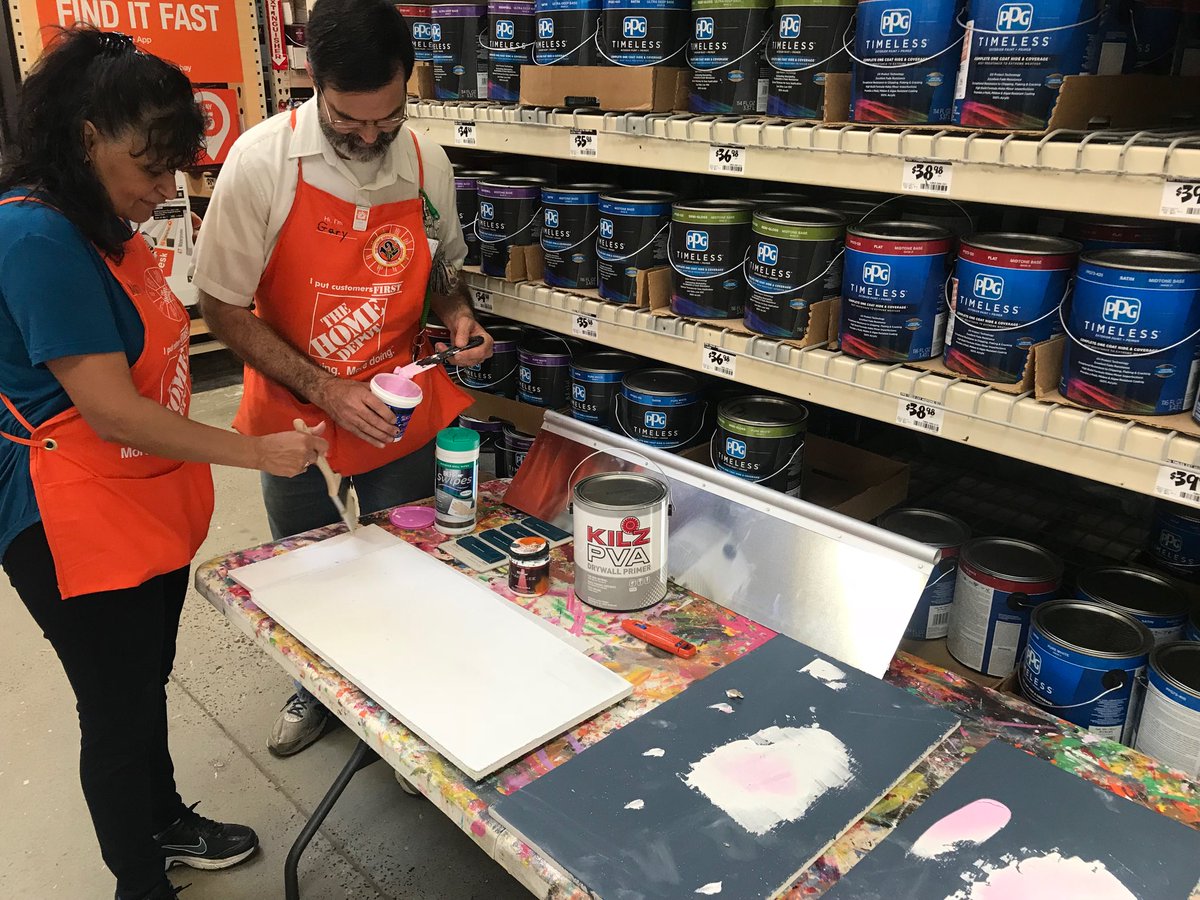 Paint workshop at #4104. Great job Gary and Maritsa!