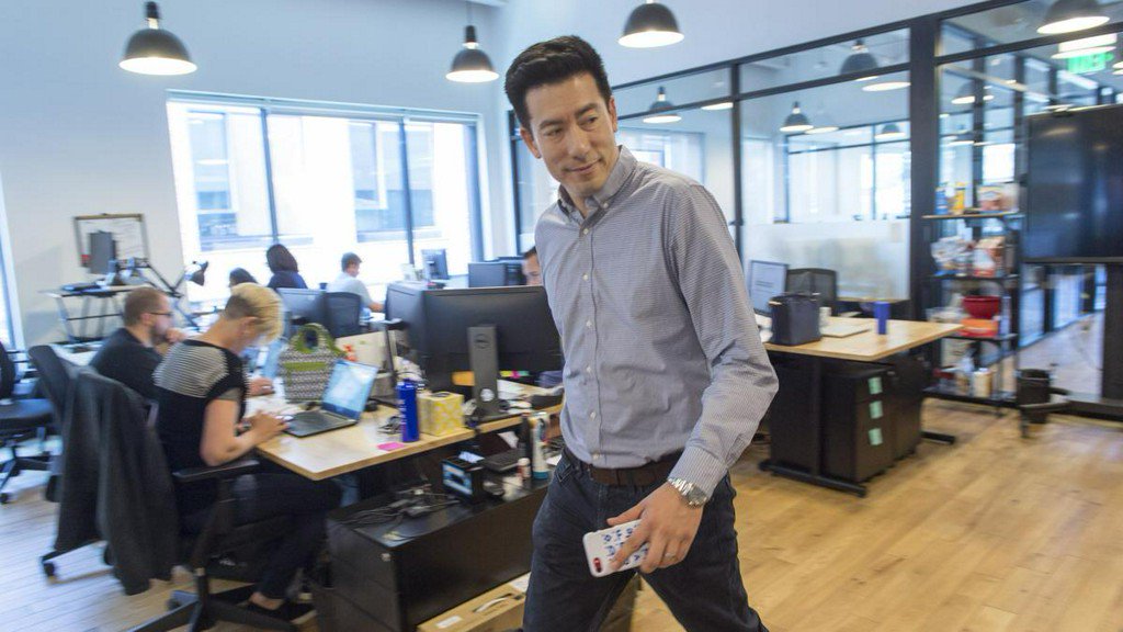 Verizon launches Visible, a mobile phone service startup from Denver bit.ly/2wISK54