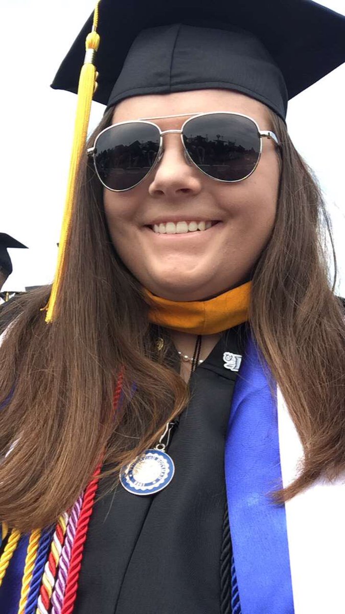 KaylaDeSchepper's tweet photo. Officially (and finally) a college graduate!!! More pictures and words to come later, but for now: I'm done!!! 👩‍🎓🎓💙⚓️🙌🍾 https://t.co/kgTYRfBkJp