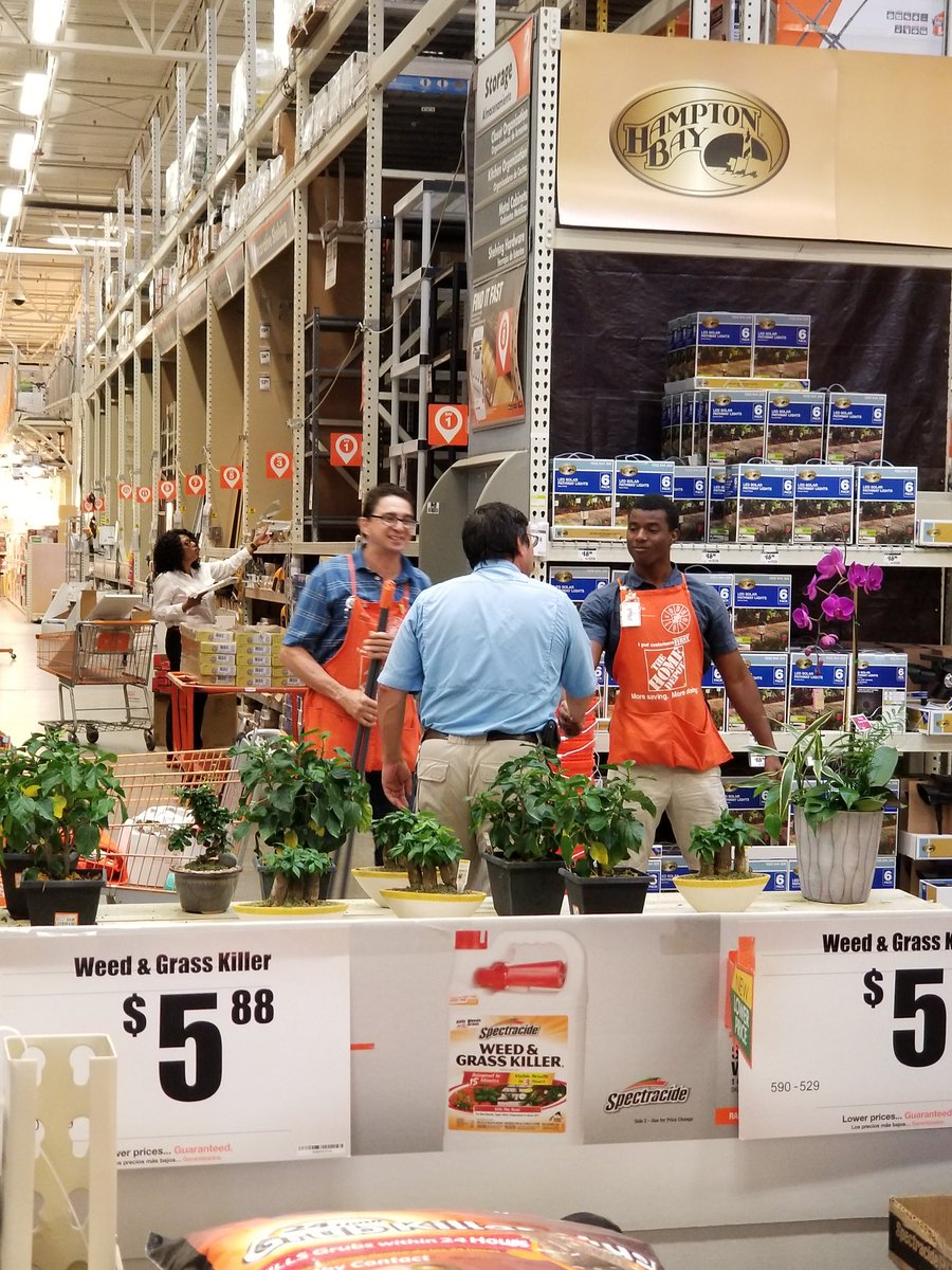 Associates of ORANGE CITY saying farewell to ASM Jay!!! We will miss you buddy <a href="/jayhaysjr/">Jay Hays</a>!! <a href="/MarilynBolin/">Marilyn Bolin</a> <a href="/FlexGonz/">Felix Gonzalez</a> @roger39_ <a href="/steph1382/">stephanie</a> <a href="/HDGerri/">Gerri OBrien</a> <a href="/HomeDepotJames/">James Cannon</a>