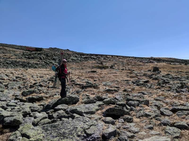 cmleider's tweet photo. Did some hiking at Mt. Washington today. #EarnYourTurns #SkiTheEast #AdventureProfessor https://t.co/zVt4PbEvE8
