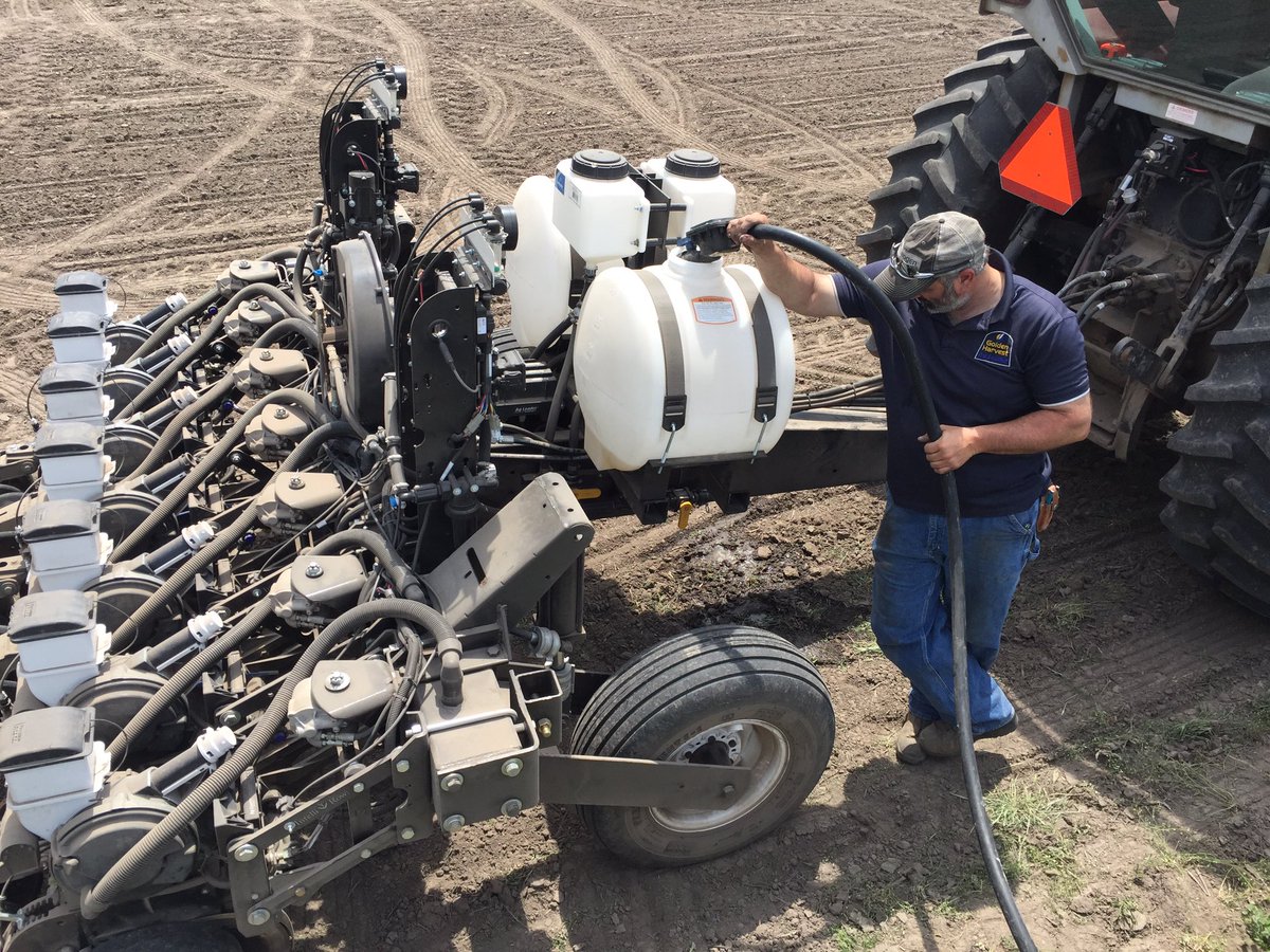 LauxSeed's tweet photo. Starting the 360 bandit field trials. Really excited to see this throughout the season. https://t.co/LlBLrU3vXo