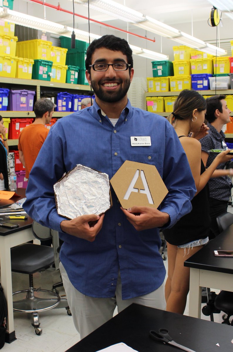 UTeachMaker's tweet image. This week we're revisiting some of our favorite UTeach Maker memories from the past year! Today we are looking back at our "Lighting Up UTeach Maker" meeting! #MakerFlashback