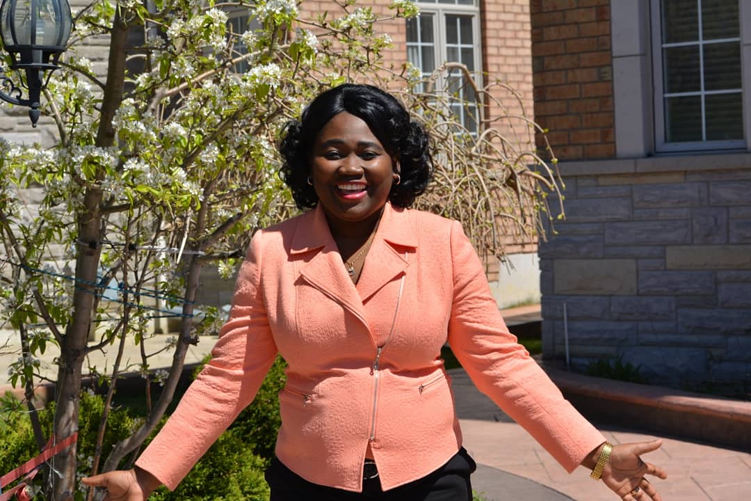 AyoOniMusic's tweet image. This is what happens when you have two big celebrations together in two days😇.. My birthday +Mother's day... #funeverywhere💃🎂🕯️🥂🍾🎉🎉👨‍👩‍👦‍👦🌷🔥👌. 
Happy birthday to me!
Happy Mother's day to me! 😎😂😂
ayooni.com
#ayoonimusic #AyoOni  #mothersdayfun 😍😊