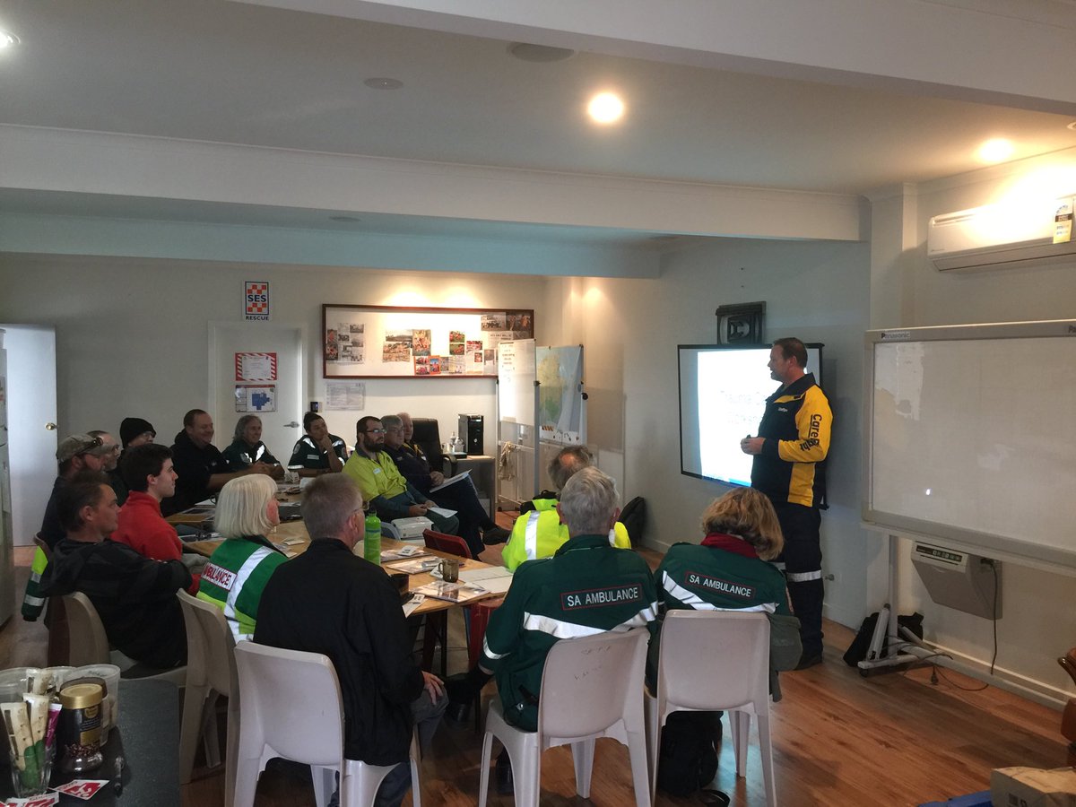 Colin Brown <a href="/MyCareFlight_Ed/">MyCareFlight_Ed</a> kicks off the first of two Trauma Care Workshops on <a href="/kangaroo_island/">Kangaroo Island</a> - over 4500 impromptu &amp; first responders trained nationwide since 2011