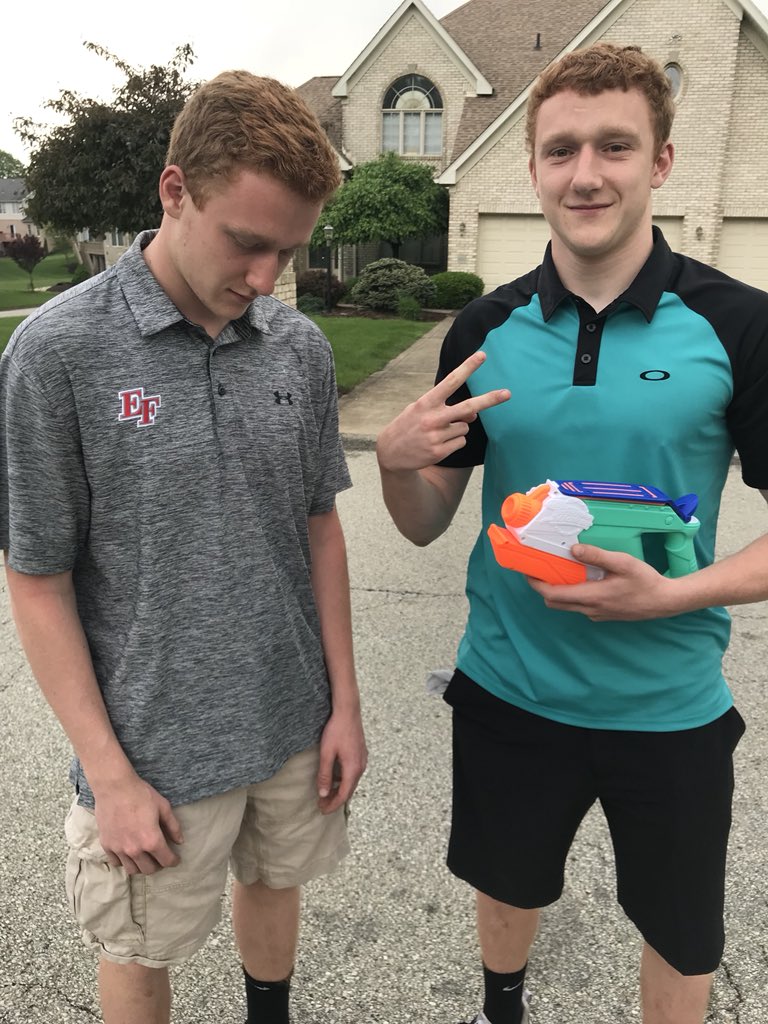 3shakessquirt's tweet photo. @WetDreamTeam21 @EF_Assassins @Hazardzzzz we won https://t.co/FbEvLvtWQp