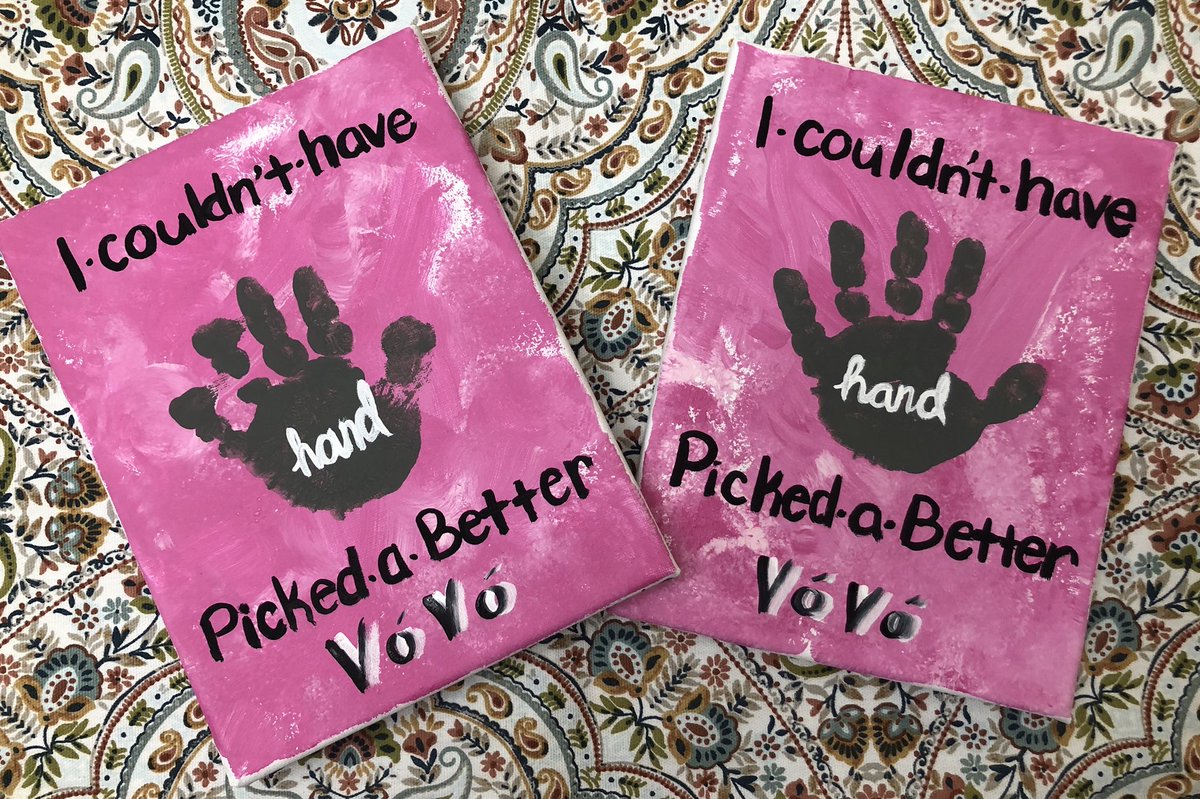MomNthedistric's tweet photo. For years I’ve been doing this to make any type of messy art easy to clean. That’s how we painted these grandma Mother’s Day gifts mess free! Happy Mother’s Day!   #kidsactivities #artsandcrafts https://t.co/M3ZiY3XfK0 https://t.co/mgpKeNWLKh