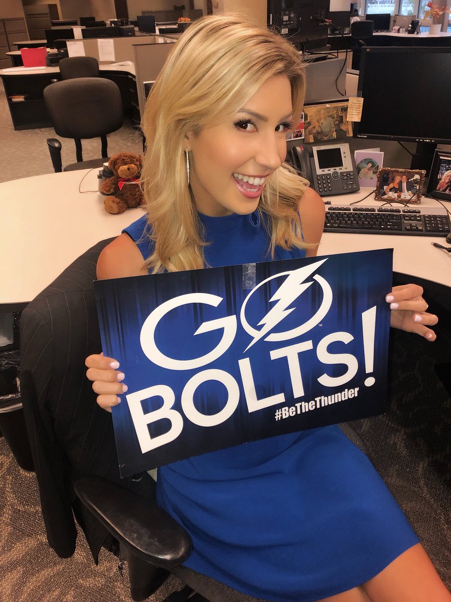 anniesabo_'s tweet photo. Hey friends, GO BOLTS ⚡️ https://t.co/6kzGKC0Dv1