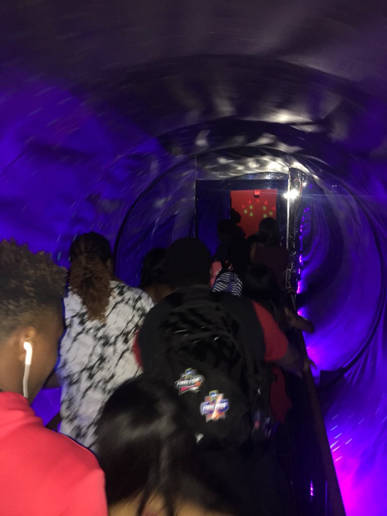 MidwayHSAVID's tweet photo. Another AVID senior trip in the books...SO.MUCH.FUN!!!! #ThisIsAVID @AVID4College https://t.co/M9yhq8Lfyi