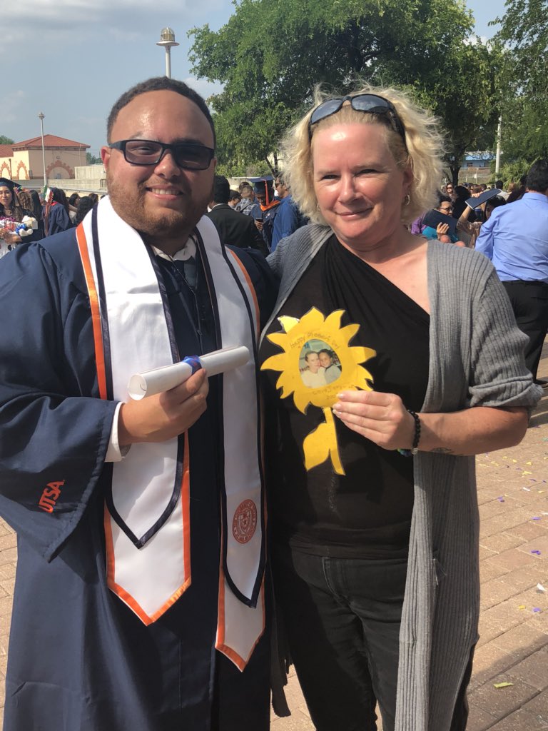 Jordanadams53's tweet image. Mama I made it! #UTSAGrad18
