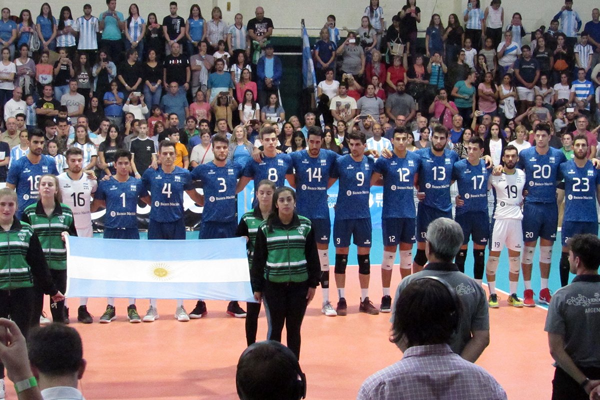 Amistosos Internacionales: Argentina cerró la gira con un tercer triunfo ante China en Devoto - Agustín Loser, máximo anotador con 15 puntos 
somosvoley.com/notas/amistoso…