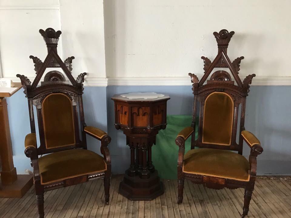 bsw65's tweet photo. STOLEN FROM ZION CHURCH!! Please, if you go to local antique stores or auctions, keep your eyes open for these chairs &amp; table, stolen during the conversion of Zion Church into living space. Stained glass windows also were stolen. The pulpit chairs are 132 years old, black walnut. https://t.co/2qIcZ6I2mw
