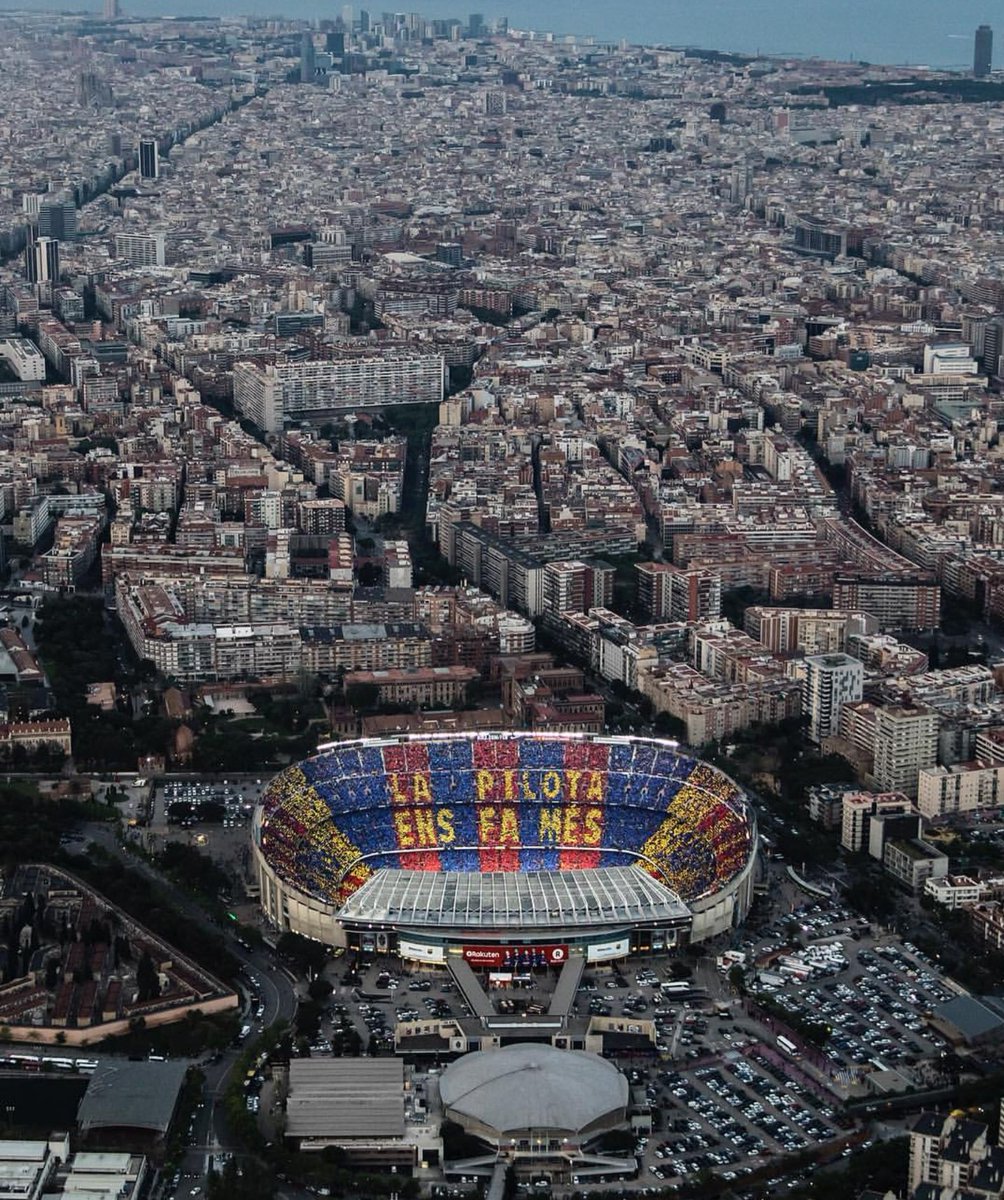 messiologist's tweet photo. That loss hurt me as a Barcelona fan. Just wanted to see the impossible. Win, Lose Or Tie, Barca till I die. 👏💔 ... #FCB #LaLiga #LEVBAR https://t.co/mX1N8HP19u