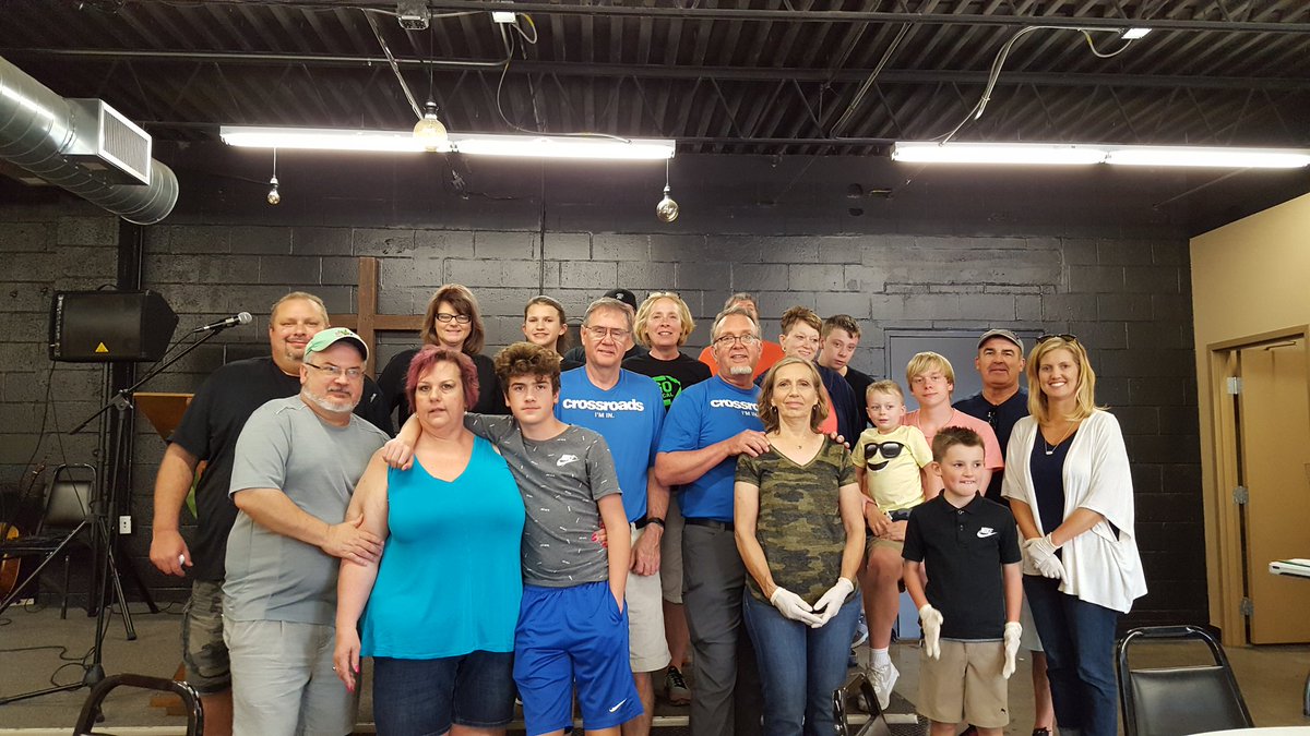 merlalee's tweet photo. #GOLocal18 What a great team! We served 98 low income and homeless at Lighthouse Ministries in Lexington this evening. Everyone worked hard to make sure it was a success! https://t.co/L6diXGSQmo