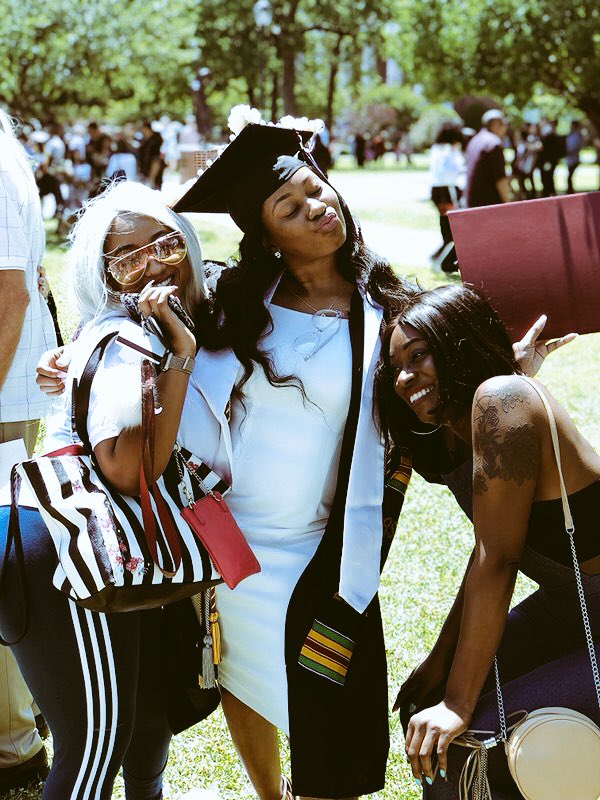 TheyCallMePetty's tweet photo. My niggas, my niggas. 🗣MY MF’n NIGGAS!! 

I graduated and they were right there cheering me on! ❤️ https://t.co/t38sUZD3OG