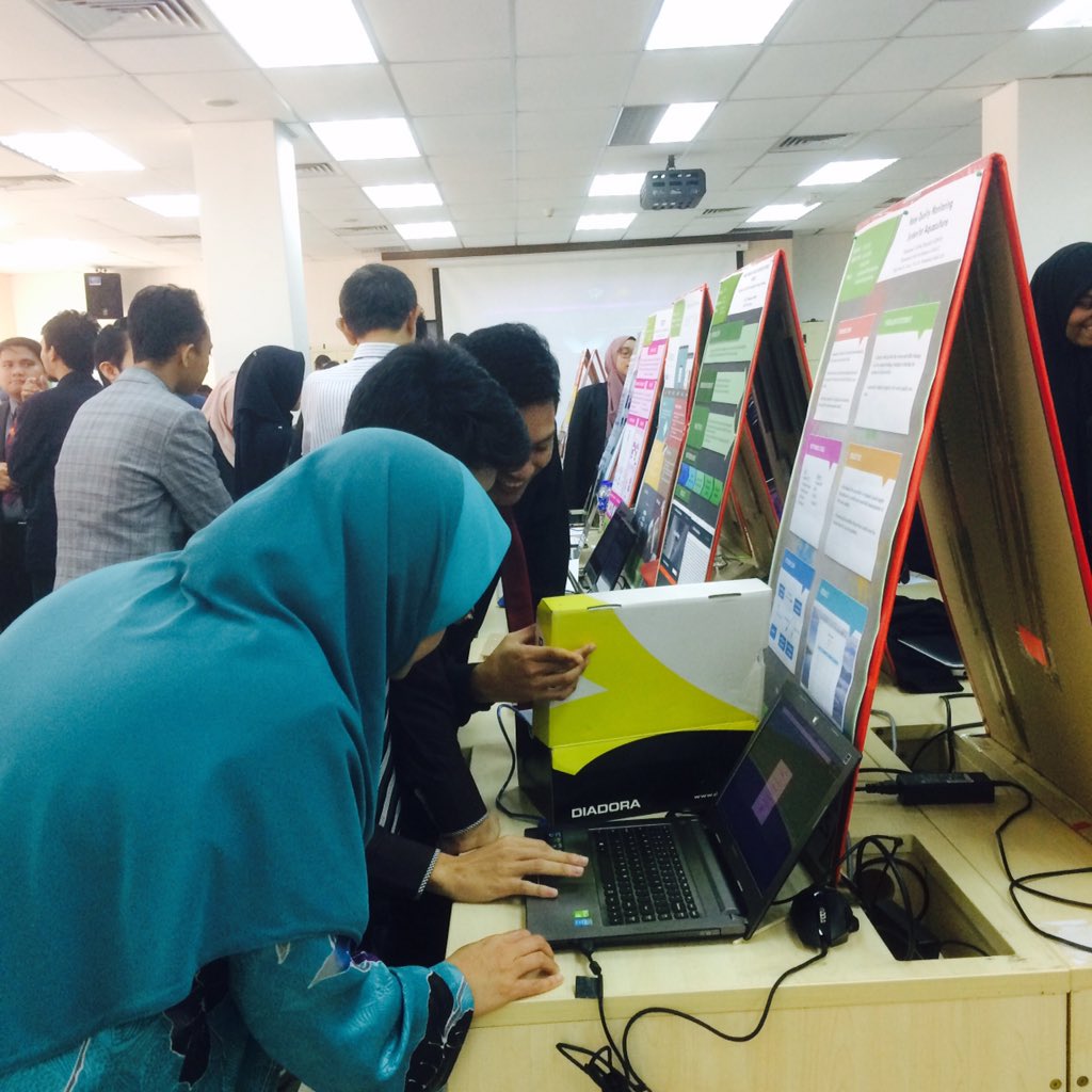 kictfypshowcase's tweet photo. [LIVE UPDATE]

 🏫Venue : LR13, LR14 and LR14A

#FYP1718 #FYPShowcase https://t.co/IrFBR7SKCy