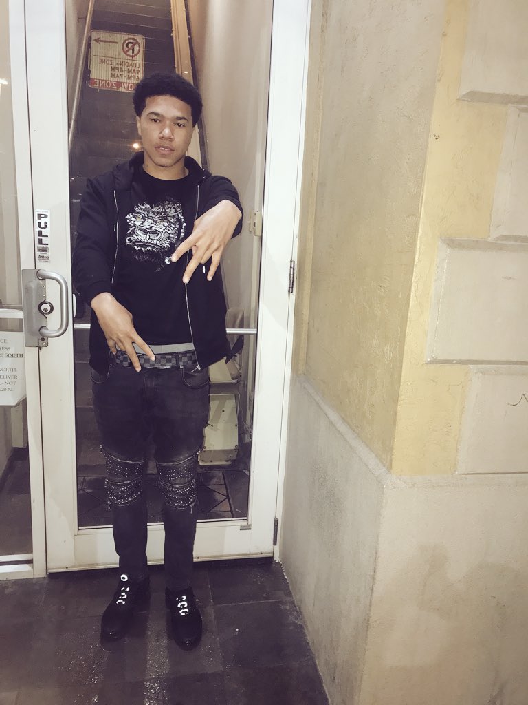 LilDevin_5's tweet photo. Supa high & + Iβm supa Fly might think Iβm Asian π¦ #RetroFlow coming soon βοΈ #LLM4E https://t.co/KKUkWfpYLc