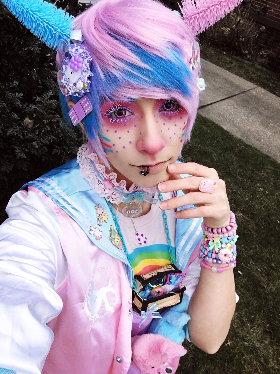 vanter mængde af salg Tilbagekaldelse Hathe ❤️💕 on Twitter: "💎🐚💗 Fairy Kei Sea Bun 💗🐚💎 This is the look I  did on Easter ^~^ finally edited this photo of it the other day. It's one  of my