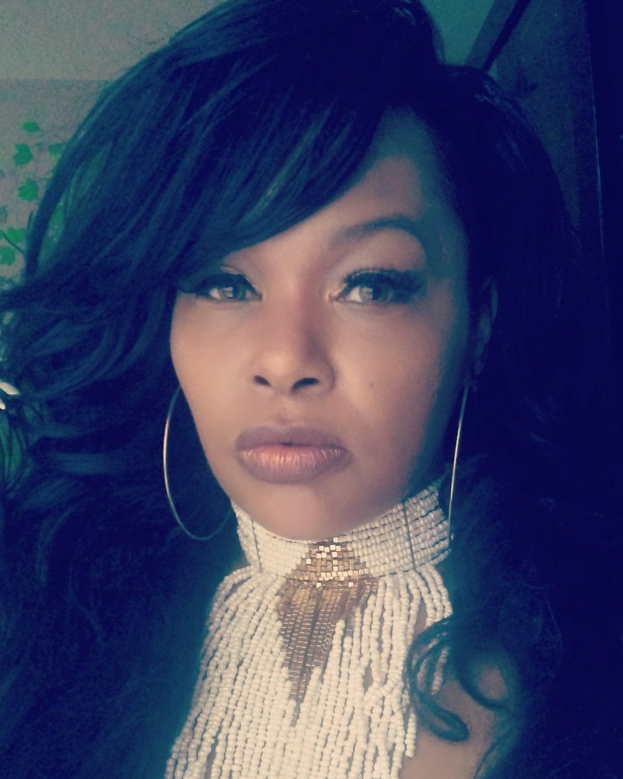 StarlaSams's tweet photo. #HappyMothersDay everyone #bohoqueen 💋 #myblackisbeautiful #eyeshadow #lipstick #Highlighter #maybelline #renaissancemakeup #mac #lips #hair #bbw https://t.co/4zXRQ0ZTDs