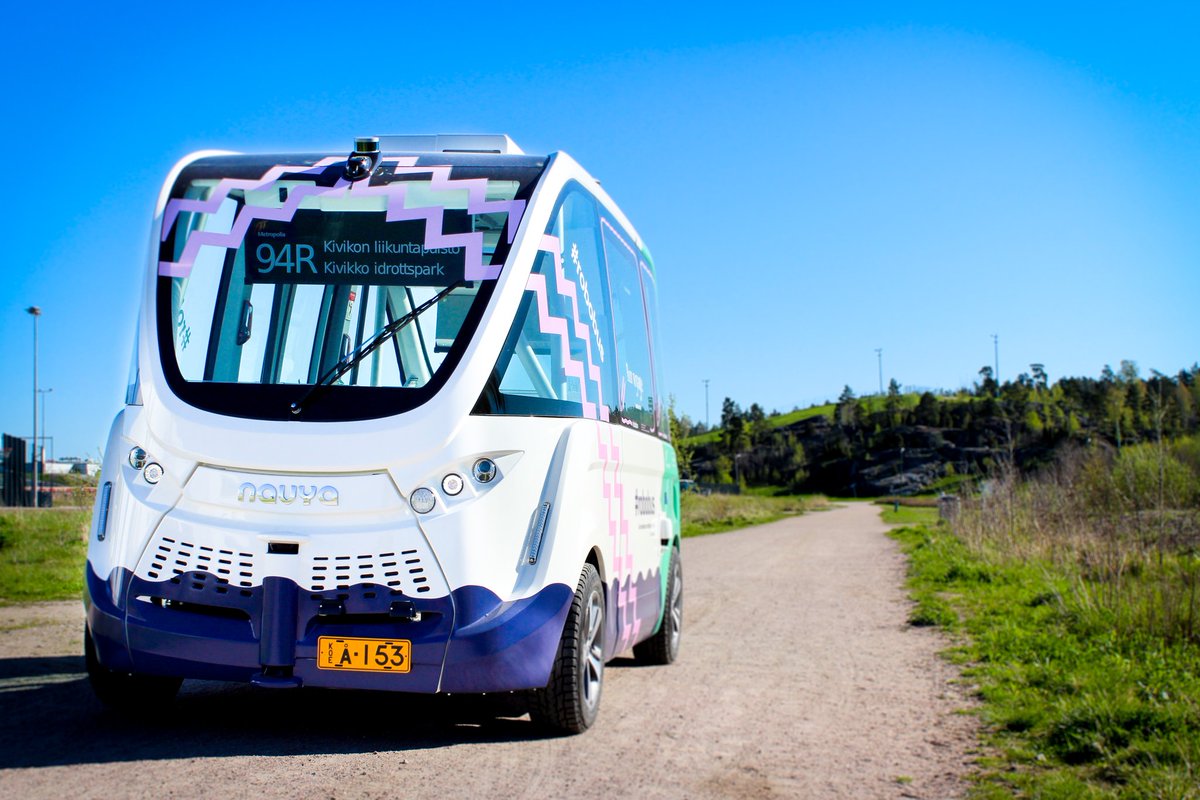 SmartMobilityFI's tweet photo. Historiaa Kivikossa! Robottibussilinja 94R käynnistyy tänään maanantaina @metropolia operoimana täydentäen @HSL_HRT joukkoliikennettä - hyppää kyytiin maksutta! Lisätietoa @AutomatedbusFI #mySMARTHel #robobus Yleisö äänesti kuosit, tsekkaa video https://t.co/TblximUbPv https://t.co/v7VfogmYna
