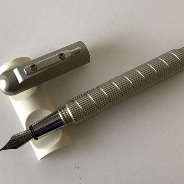 mypenneedsink's tweet image. You looking for a good Italian?  Fits in your pocket and writes like a champ every stroke?  Head on over to the blog and check out my review of 3.6.5 Giuliano Mazzuoli’s Officina Fountain Pen. mypenneedsink.com #giulianomazzuoli #penaddict #fount… ift.tt/2Kk7Gsr