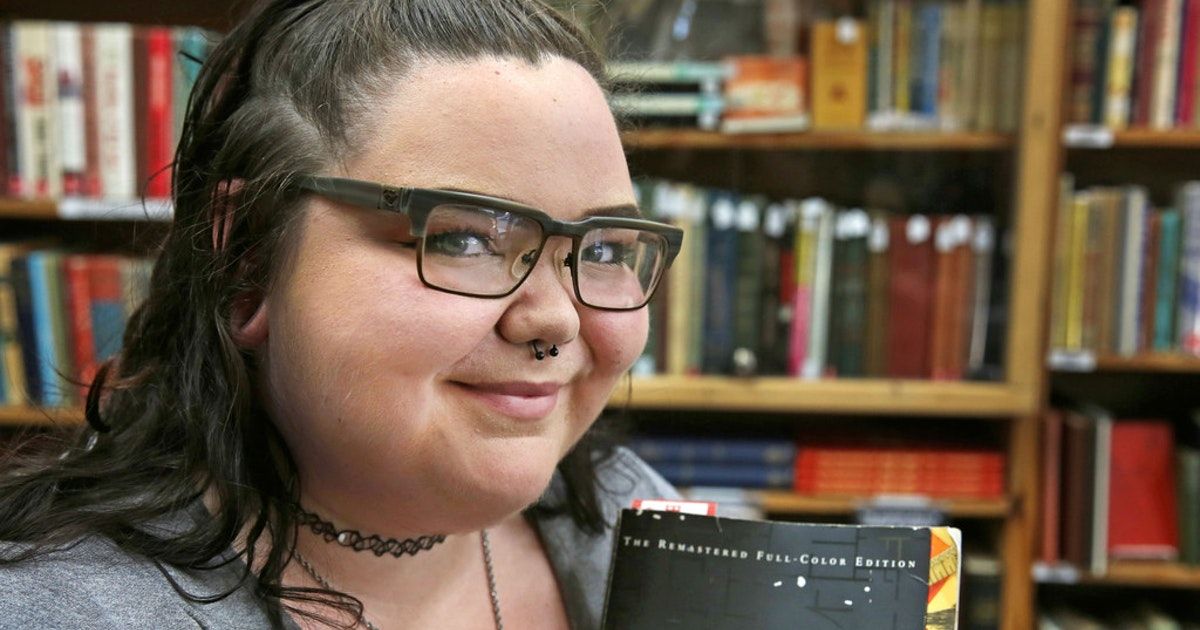 This teen sold a book her late mother had left her after taking her own life in jail suddenly, with no goodbye. She found the book again at a <a href="/halfpricebooks/">Half Price Books</a> – and there was a message from her mom she had missed. buff.ly/2KkwikK