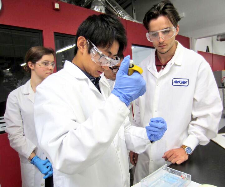 hiromitsuhari's tweet photo. 研究所にインターンシップ行ってきた😄
#science #biotech #biology #microbiology #chemistry #internship #lab #MoBioS #PCC https://t.co/KCDhZj3o9y
