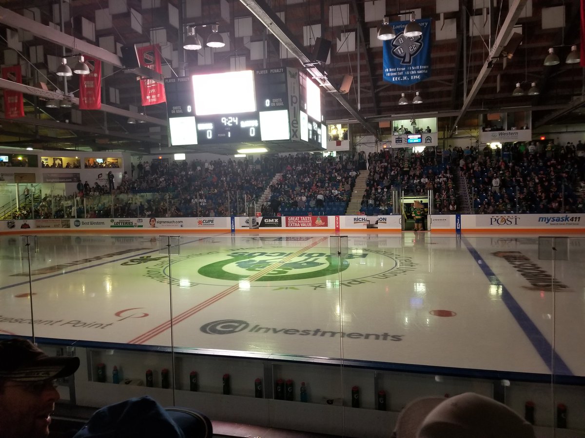 toddvallee's tweet photo. She's almost go time. #Game6 #EdChynowethCup #OurTeamOurTown #WHLPlayoffs #WHL #BrandedBlue #SCvsEVT #GoBroncos https://t.co/I34FySzgTm