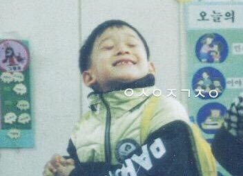 jdkimji's tweet photo. BIGGEST UWU UPGRADE OF KIM JONGDAE 'ㅅ' https://t.co/b61fcBdCRL
