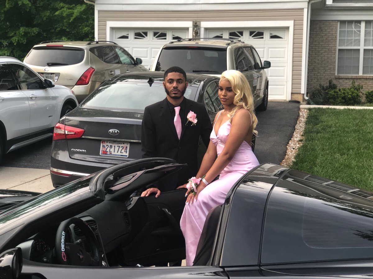 dollfaceisis's tweet photo. #Prom2k18 #Oxonprom2k18 💦 https://t.co/UkIWz9Nfyp