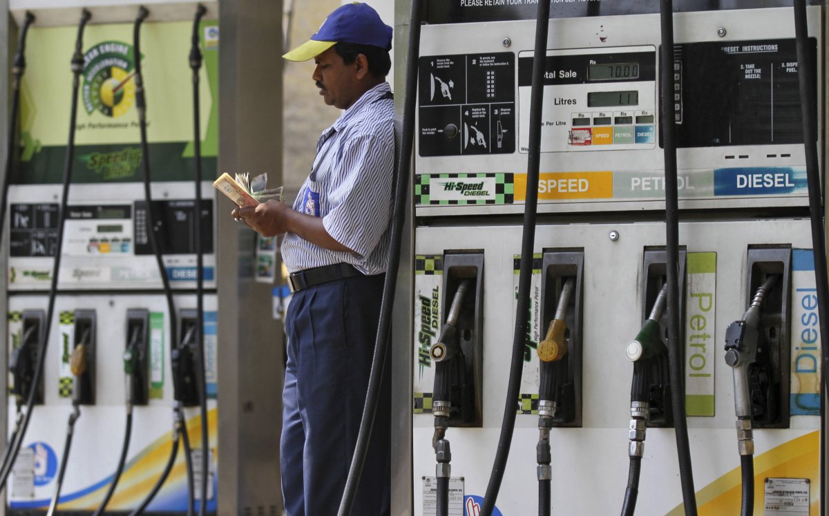 CNBCTV18Live's tweet photo. Petrol price hiked by 17 paise, diesel by 23 paise for the 1st time since April 24 https://t.co/1G46vuwuvU