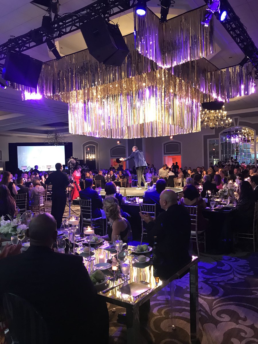 SocietyGuideCLT's tweet photo. The tech industry got fancy last night for @ApparoCLT ConnectivIT Ball! The room was filled with corporate parents and IT professionals who volunteer their time and expertise to the Charlotte nonprofit community to help them work more efficiently. #ConnectivIT https://t.co/hr42poWQRy