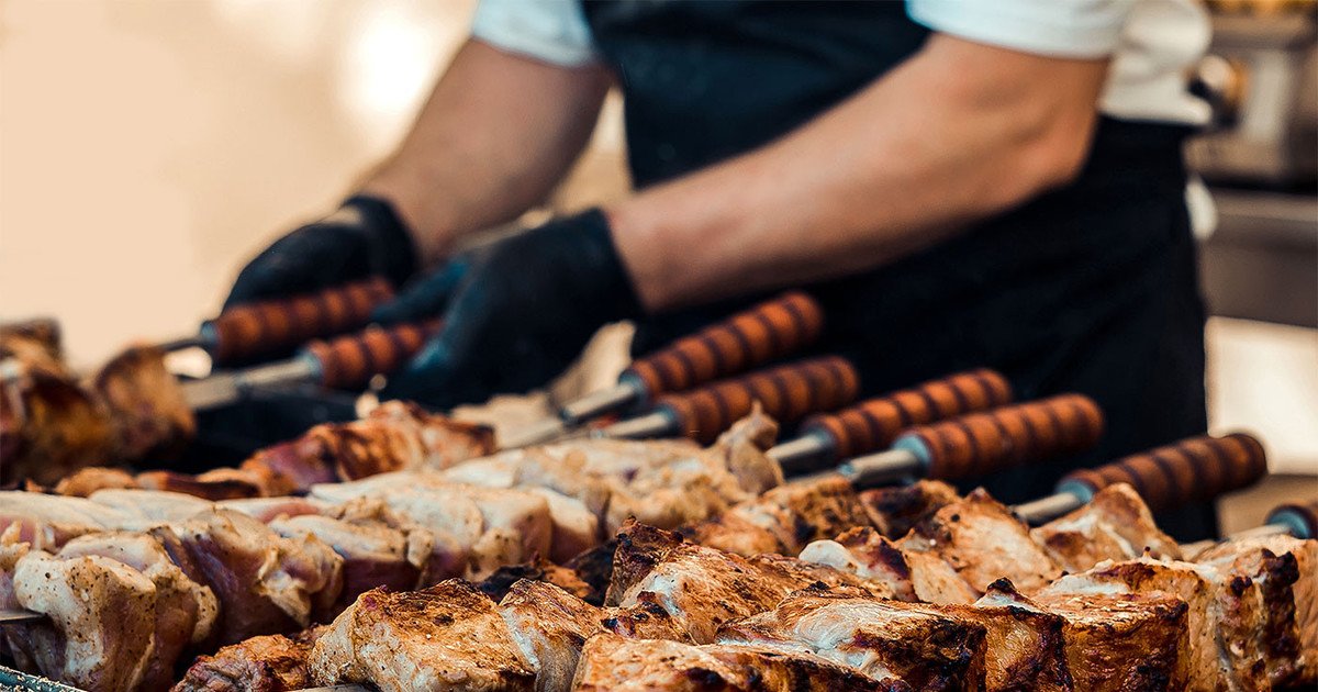 работа шашлычник.