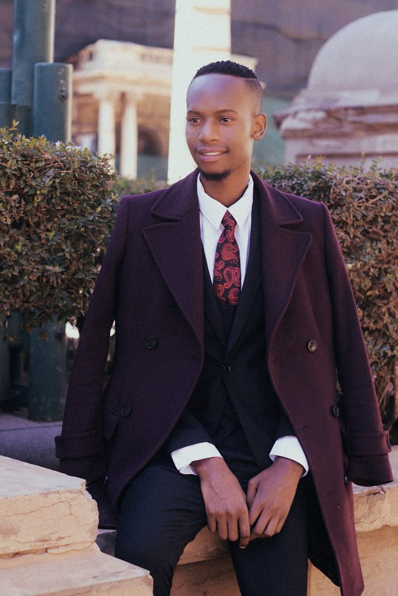 chrisreymond89's tweet photo. Smile & be happy and let that happiness spread everywhere you go. Life is beautiful. Good Morning
#MCM #ManCrushMonday ๐ #FineTsongaMen ๐ #fineblackmen #Findlovewithkholi ๐ https://t.co/3Y7K8HgaH0